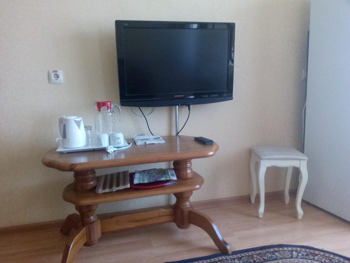 Masty Hotel Mosty מראה חיצוני תמונה